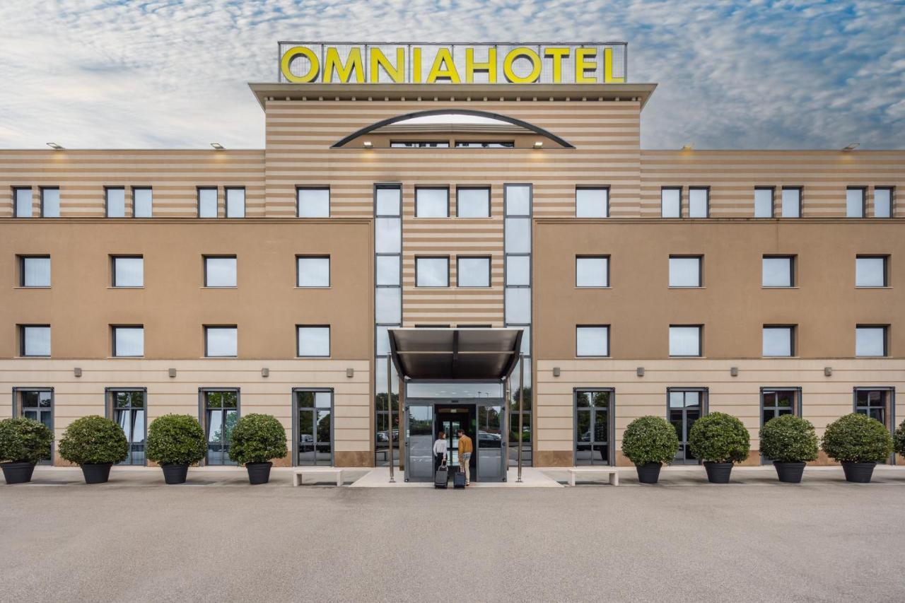 Hotel Omnia Noventa di Piave Dış mekan fotoğraf